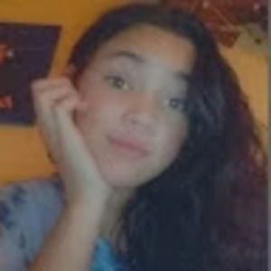 Meet your Posher, Ava